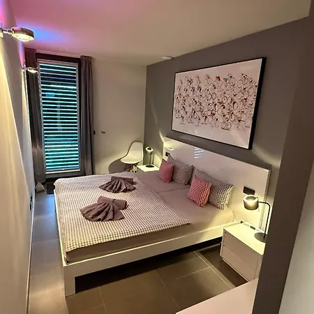 Villa Luxuschalet In Cala Mendia Mallorca